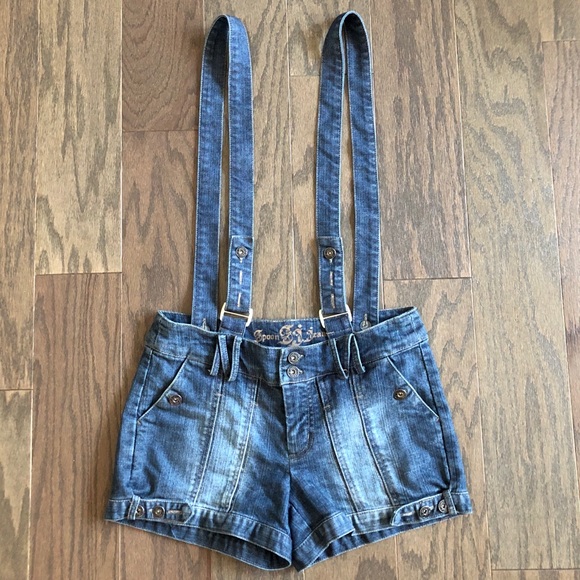 denim shorts with suspenders